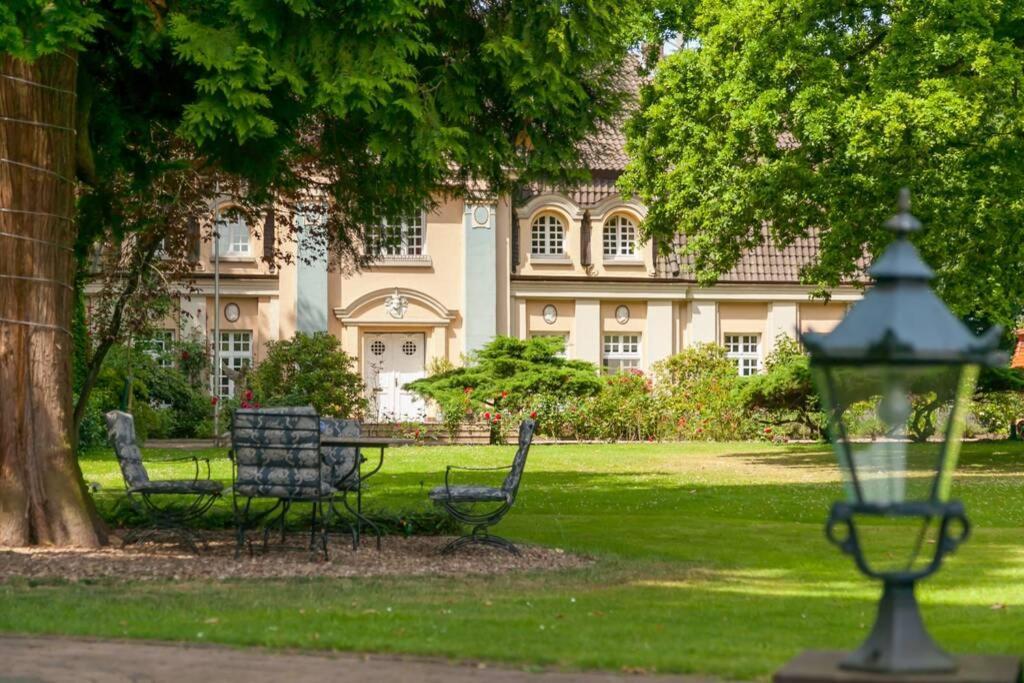Apartment Gaestehaus Schloss Bothmer شوارمستيديت المظهر الخارجي الصورة